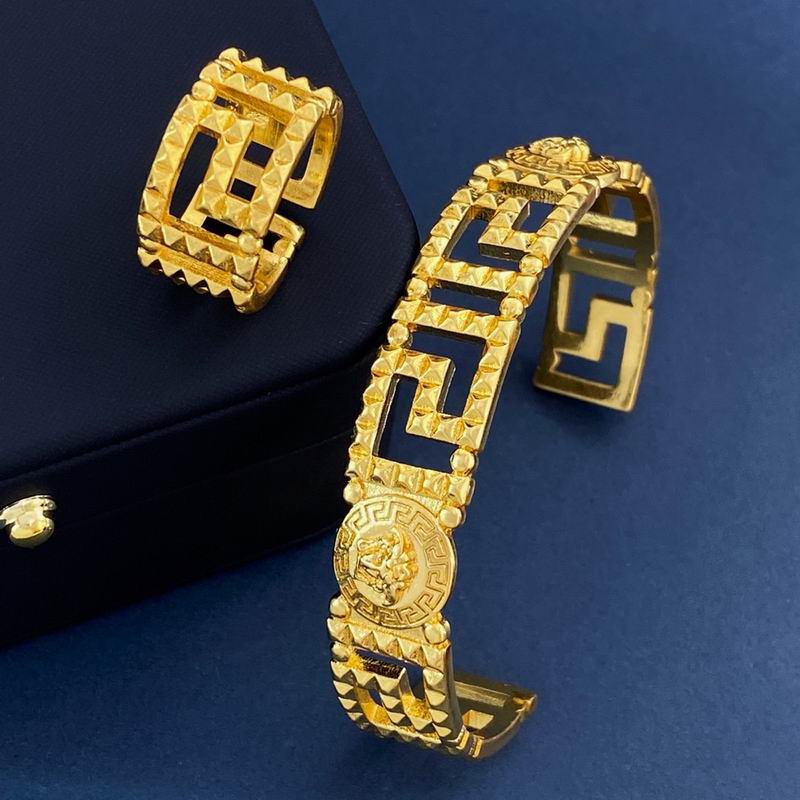 Versace suits 05lyx09